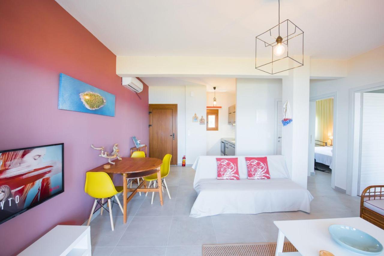 Nereus & Oceanus Beachfront Apartments, Lagonisi Beach #Feelslikehome Ормос Пангиас Екстериор снимка