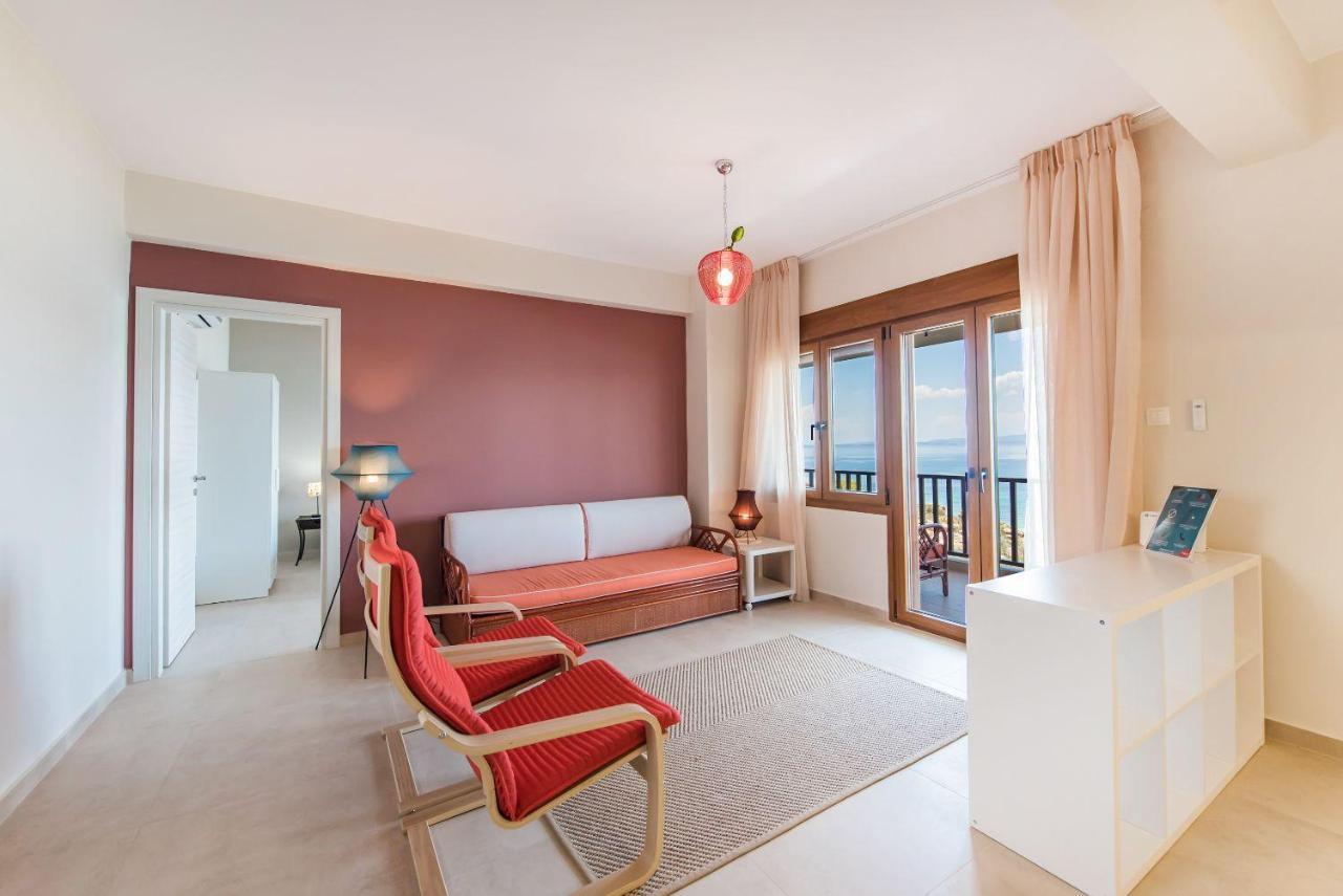 Nereus & Oceanus Beachfront Apartments, Lagonisi Beach #Feelslikehome Ормос Пангиас Екстериор снимка