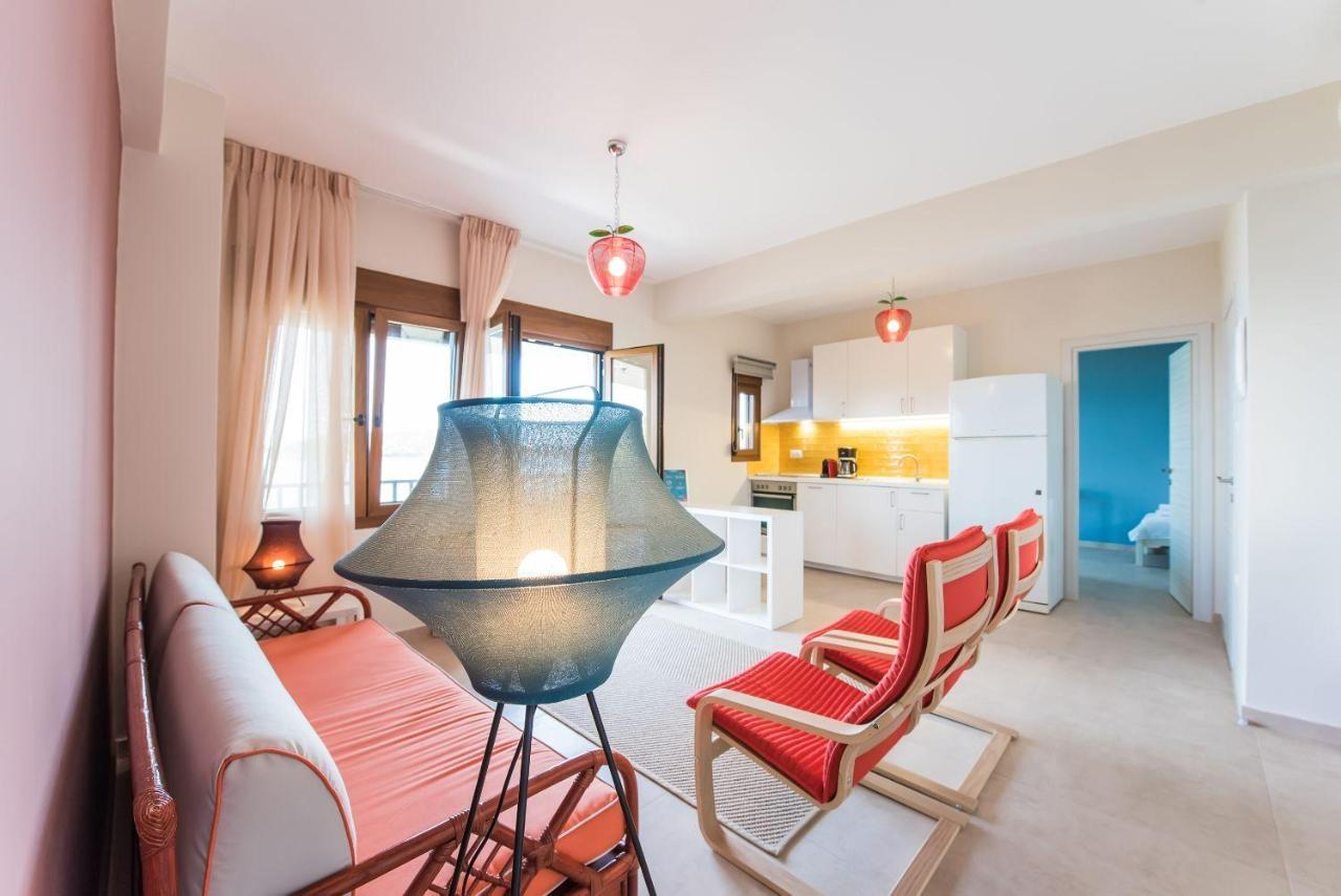 Nereus & Oceanus Beachfront Apartments, Lagonisi Beach #Feelslikehome Ормос Пангиас Екстериор снимка