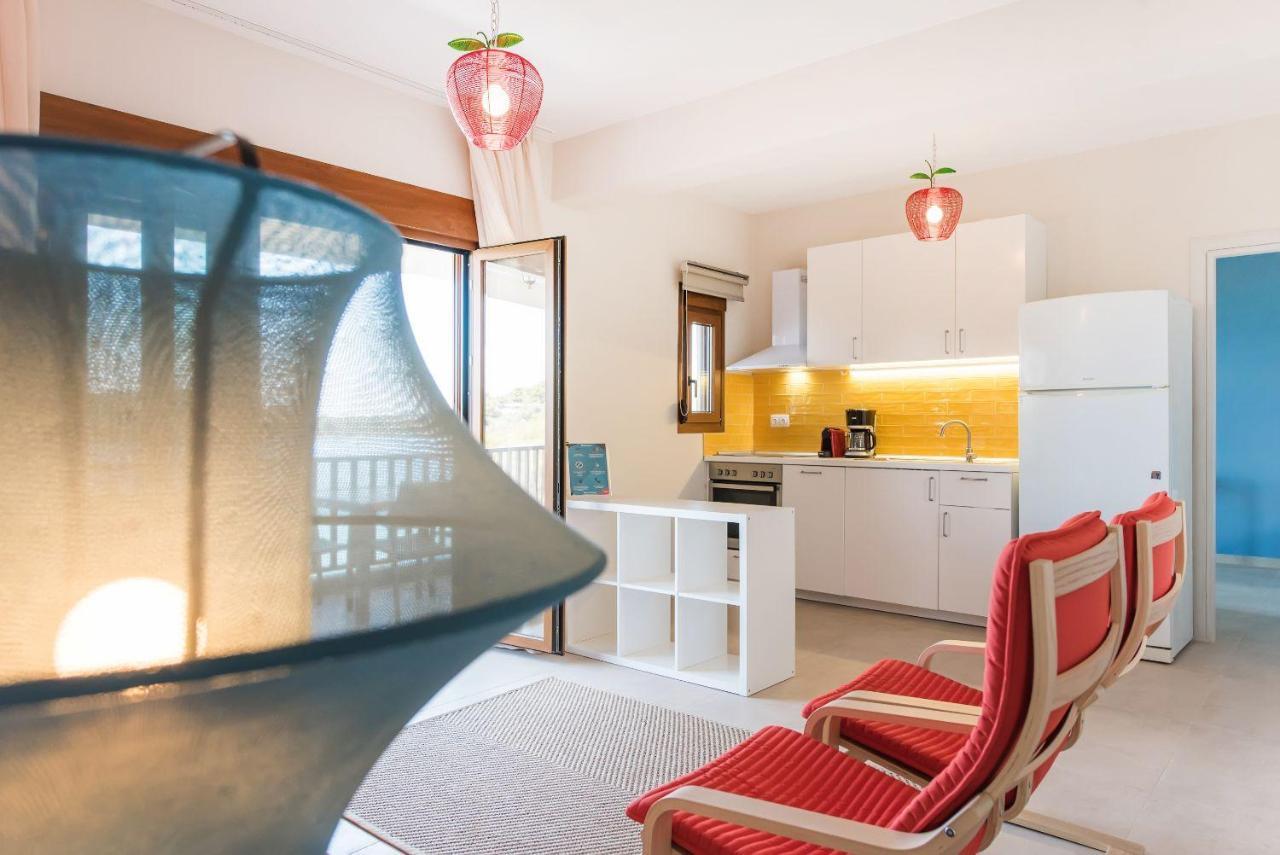 Nereus & Oceanus Beachfront Apartments, Lagonisi Beach #Feelslikehome Ормос Пангиас Екстериор снимка