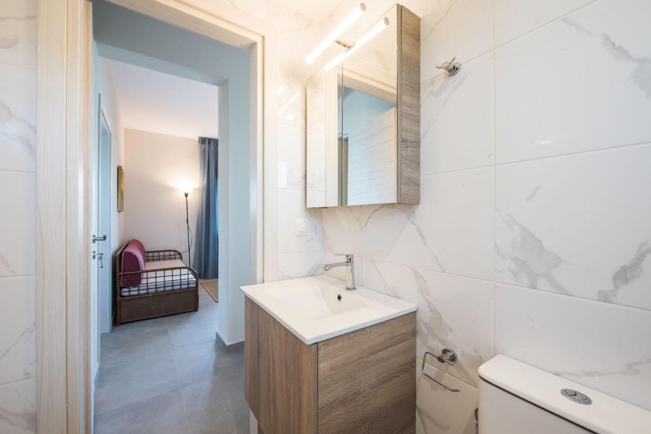 Nereus & Oceanus Beachfront Apartments, Lagonisi Beach #Feelslikehome Ормос Пангиас Екстериор снимка