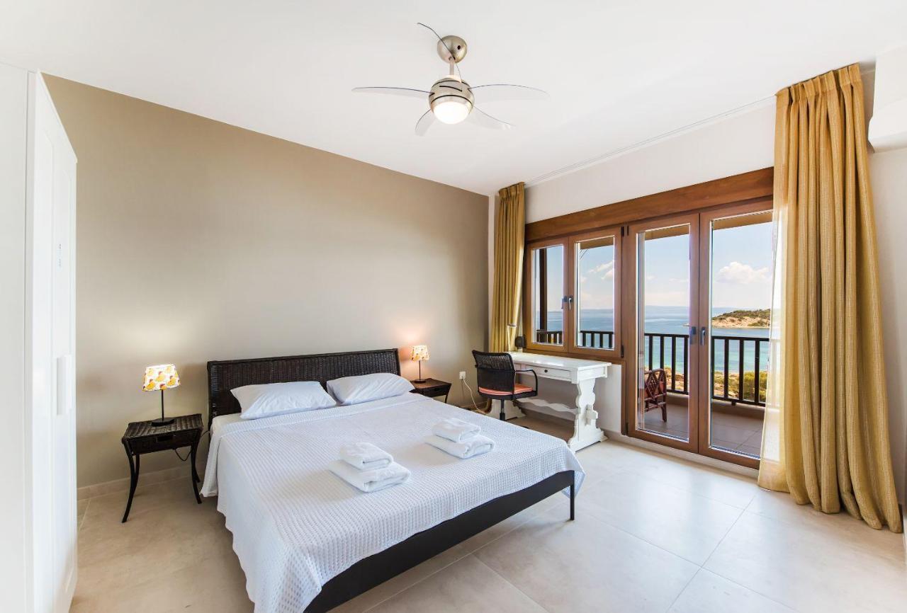 Nereus & Oceanus Beachfront Apartments, Lagonisi Beach #Feelslikehome Ормос Пангиас Екстериор снимка