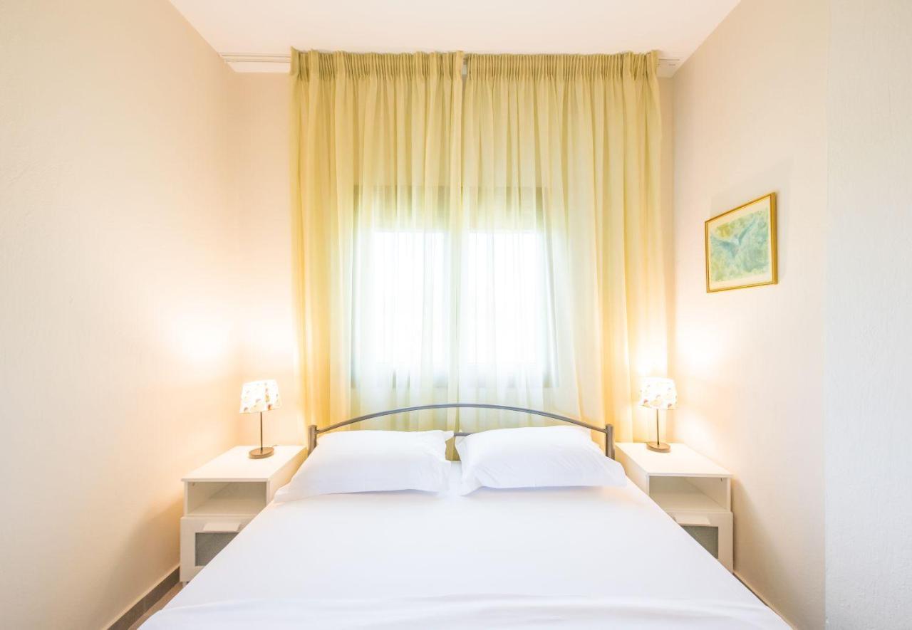 Nereus & Oceanus Beachfront Apartments, Lagonisi Beach #Feelslikehome Ормос Пангиас Екстериор снимка