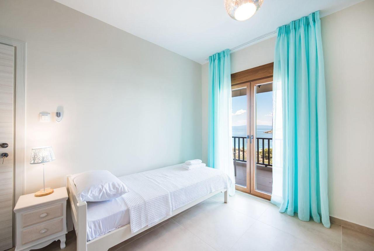 Nereus & Oceanus Beachfront Apartments, Lagonisi Beach #Feelslikehome Ормос Пангиас Екстериор снимка