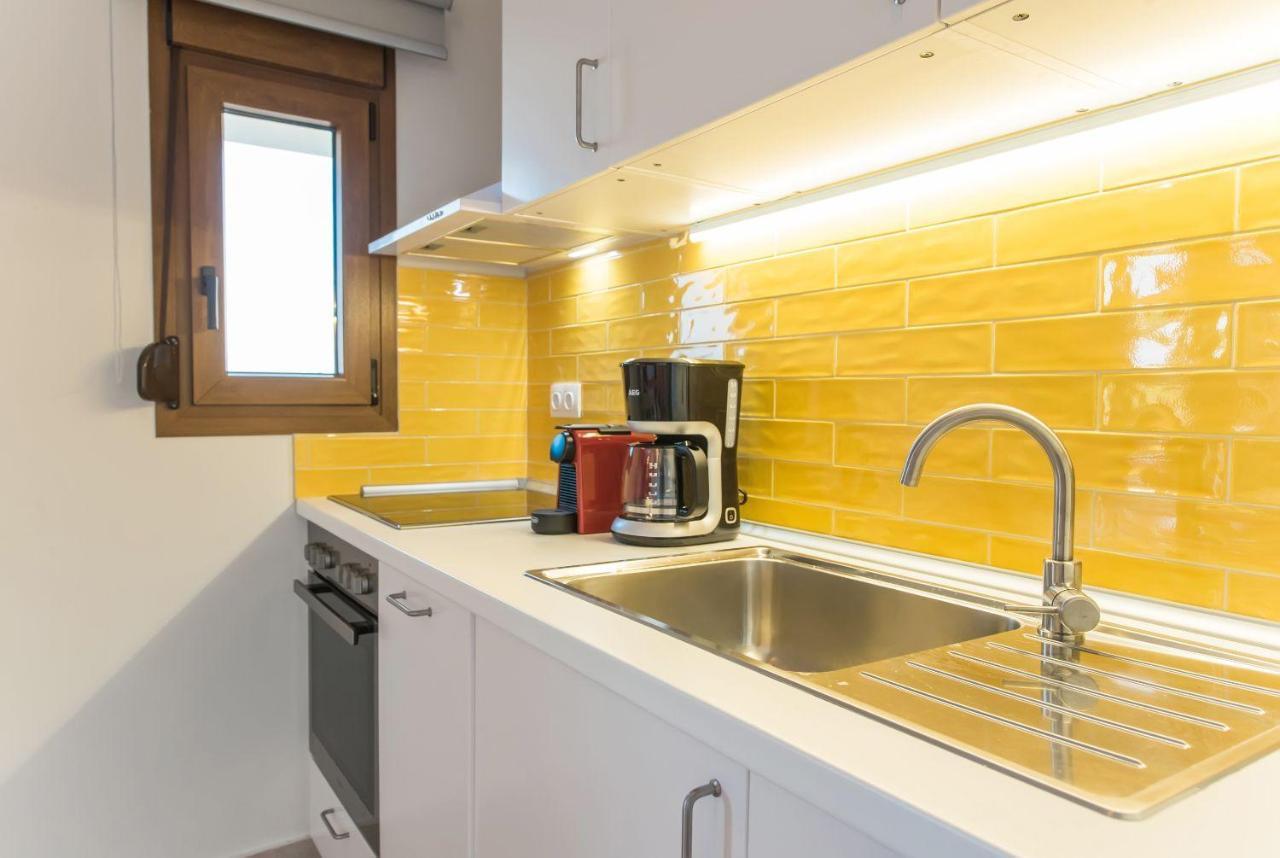 Nereus & Oceanus Beachfront Apartments, Lagonisi Beach #Feelslikehome Ормос Пангиас Екстериор снимка